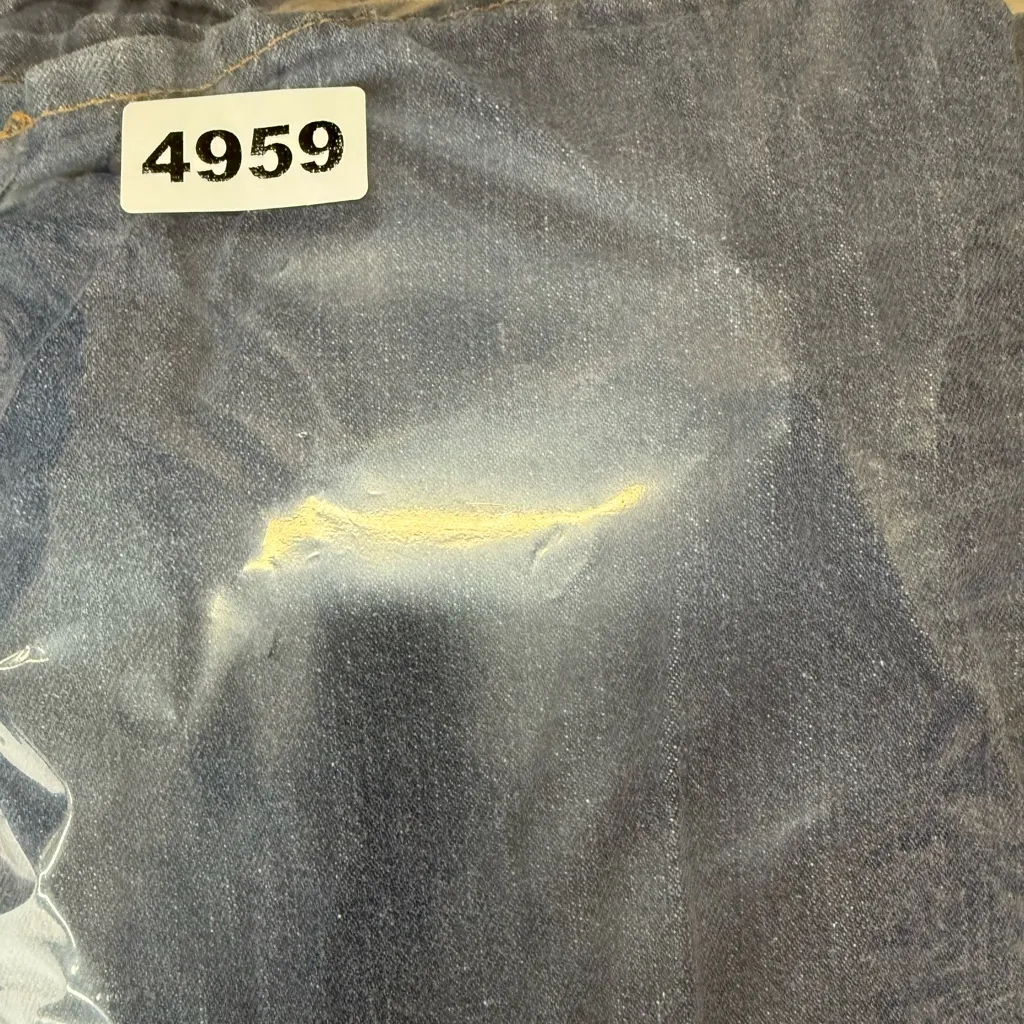 Levi’s for gals big E on white tag size 28 - Image 11