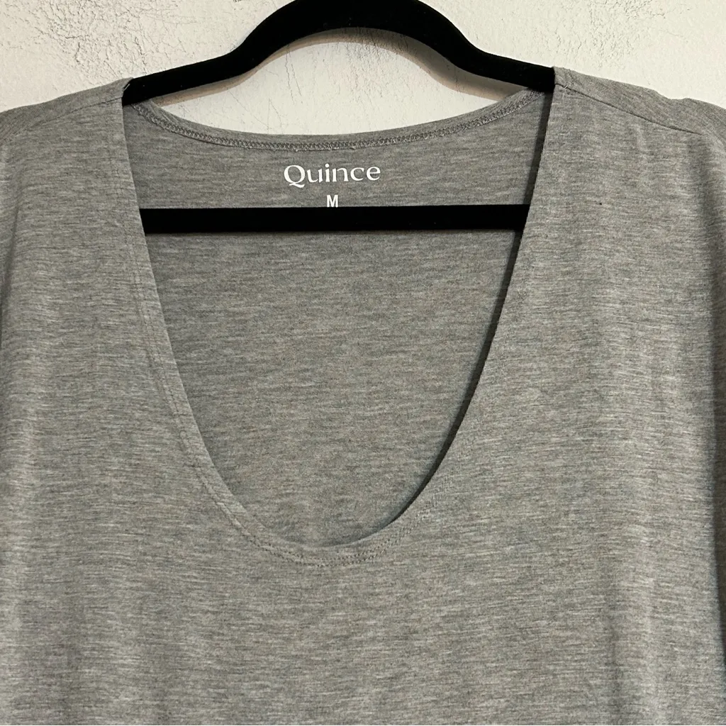 Quince Bamboo Jersey Knit Maternity Short Sleeve V-Neck Tee Grey Size Medium - Image 4