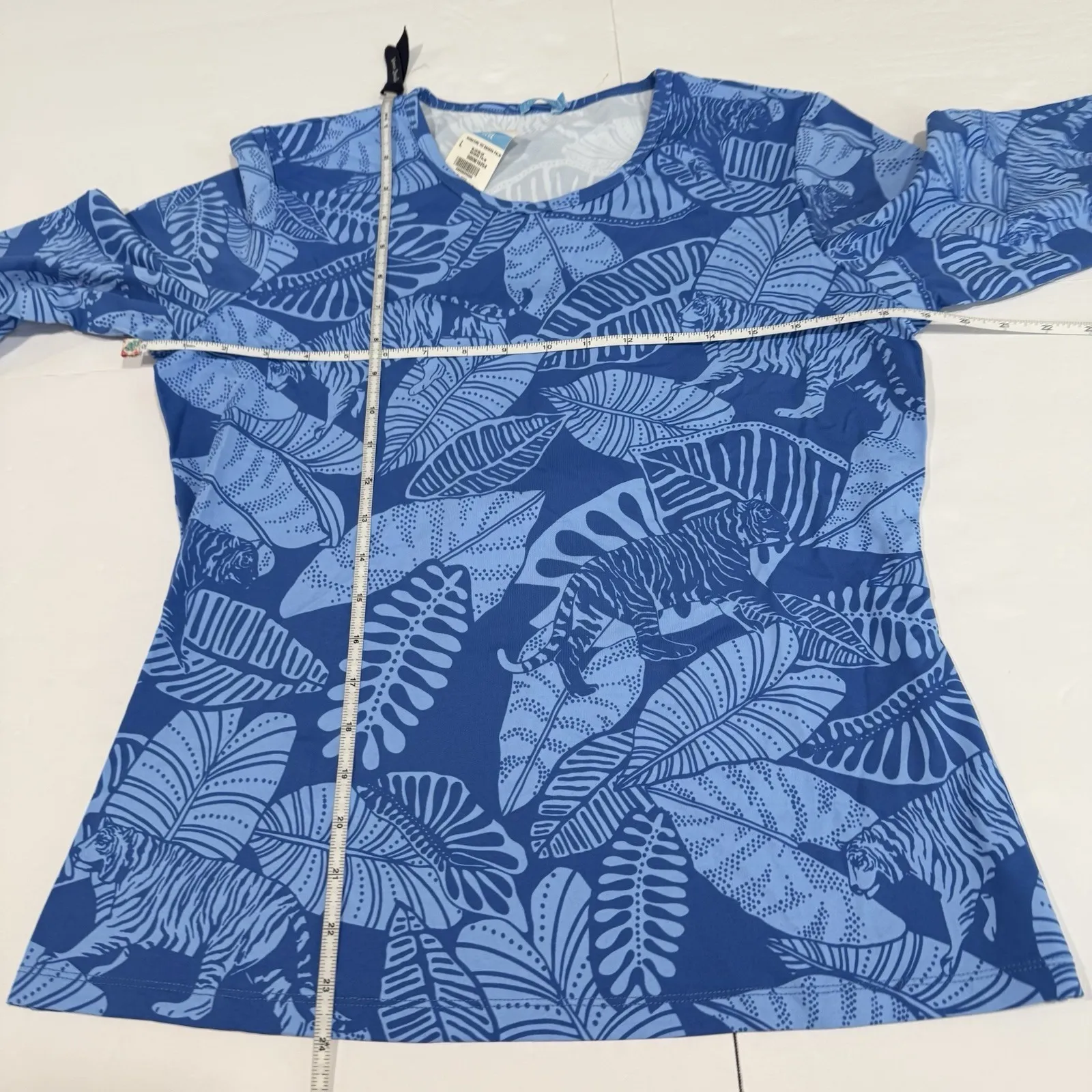 NWT J McLaughlin Blue Sahara Palm Catalina Cloth Signature Tee Size LARGE - Image 7