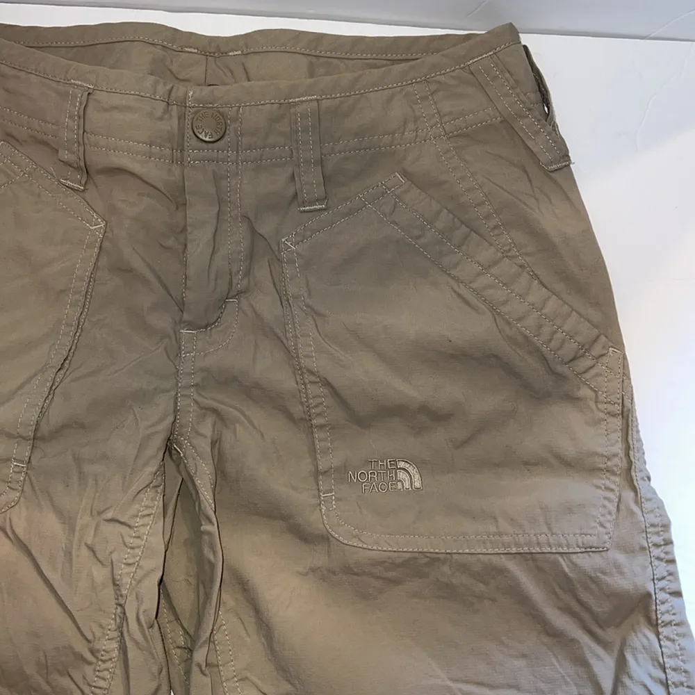The North Face Shorts Womens 4 Long Khaki Tan Bermuda Casual Outdoor Hike READ - Image 2