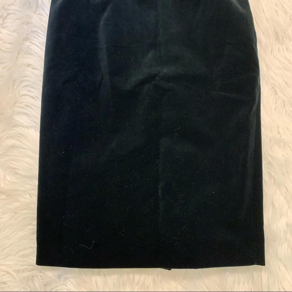 Jones New York Midi Pencil Skirt Black Velvet - Image 4