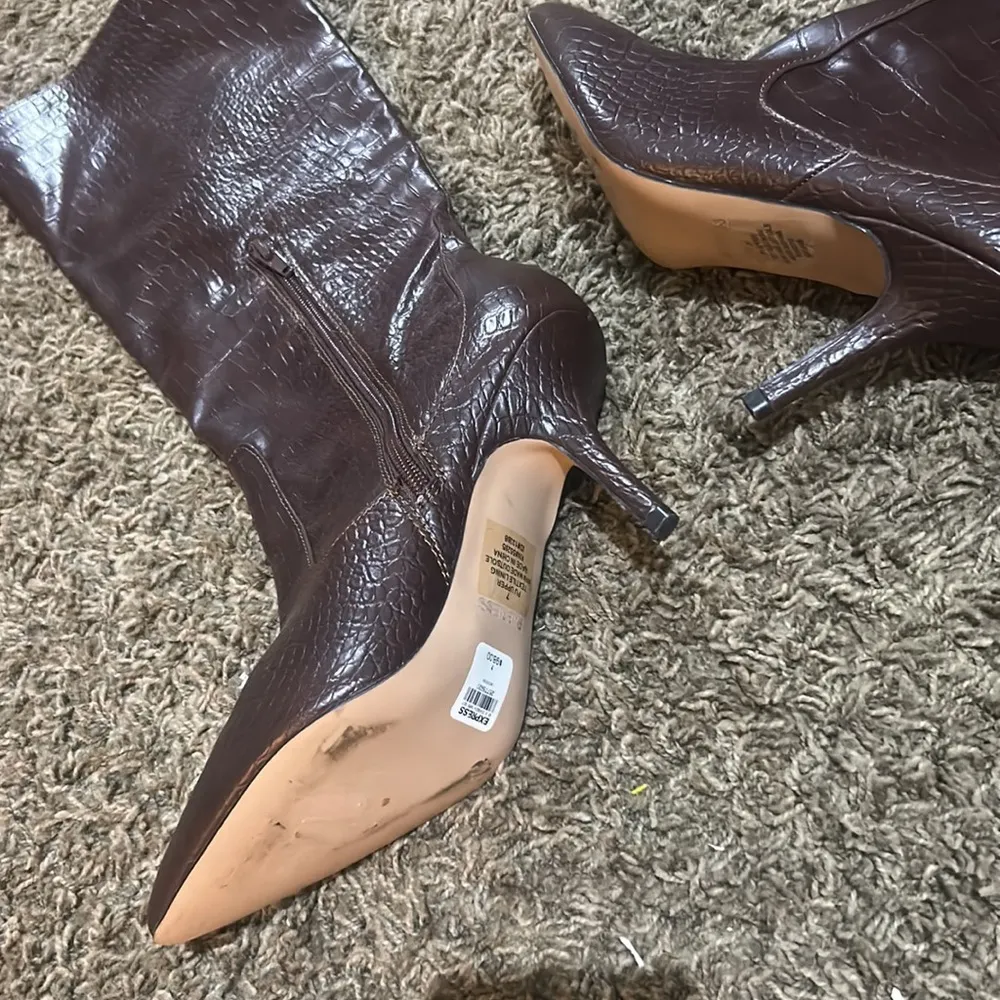 EXPRESS  Brown Knee High Heeled Wide Legged Boots Size 7 - Image 4