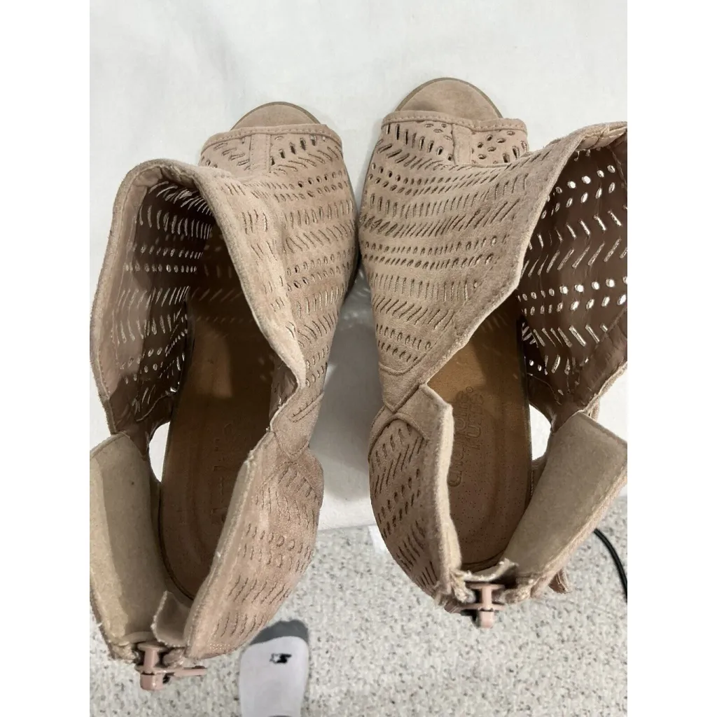 Womans Charlotte Russe Beige Slip On Peep Toe Block Heel Buckle Accent Bootie 6 - Image 6