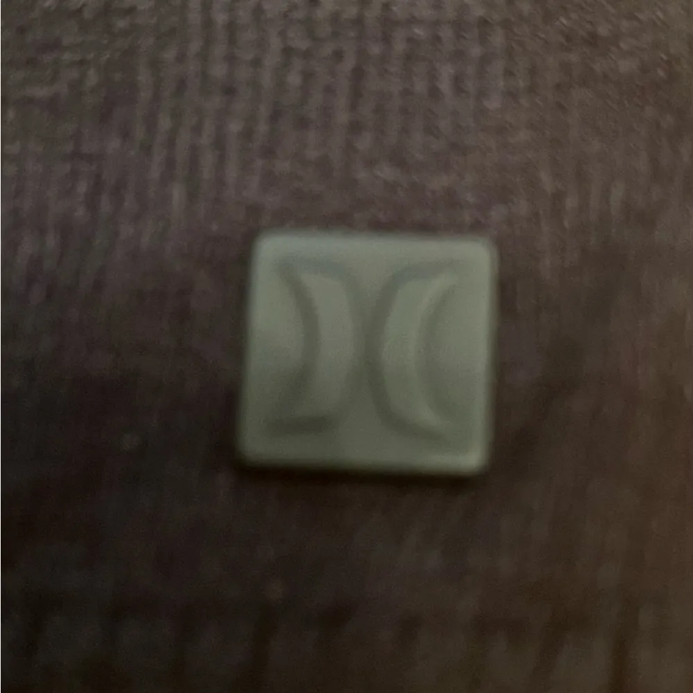 Bodie sweater size Medium - Image 2