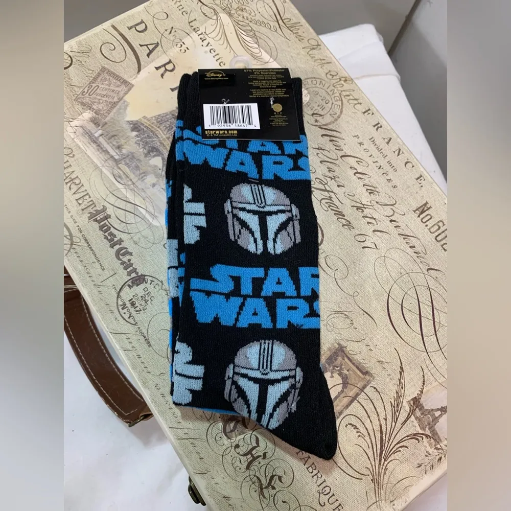 Disney Star Wars Mandalorian Crew Socks - Image 3