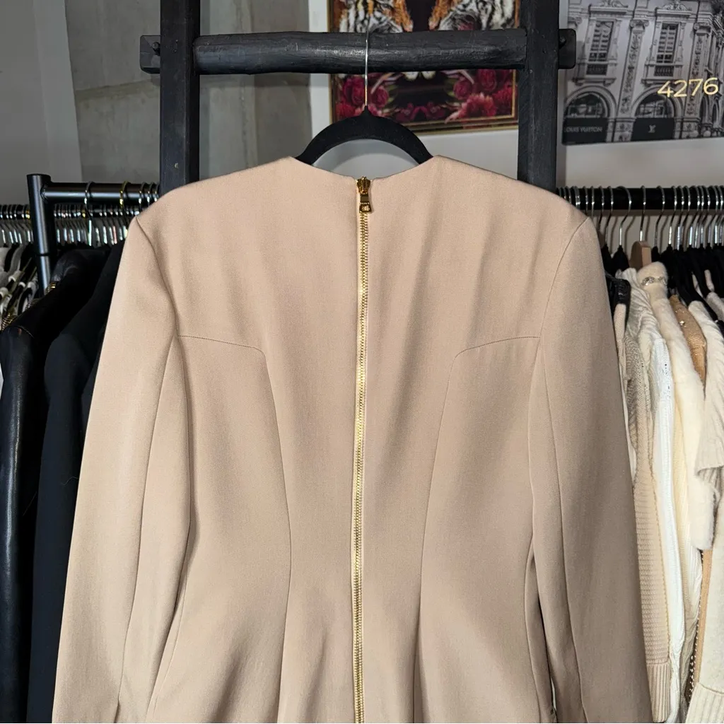 Balmain Grain De Poudre Long Sleeve Tailored Short Blazer Mini Dress in Sable - Image 9