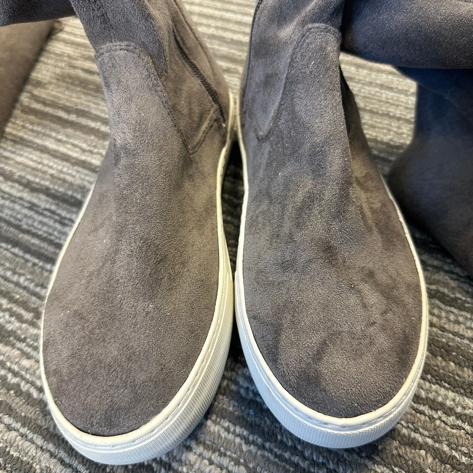 J/Slides Petra Over - Image 6