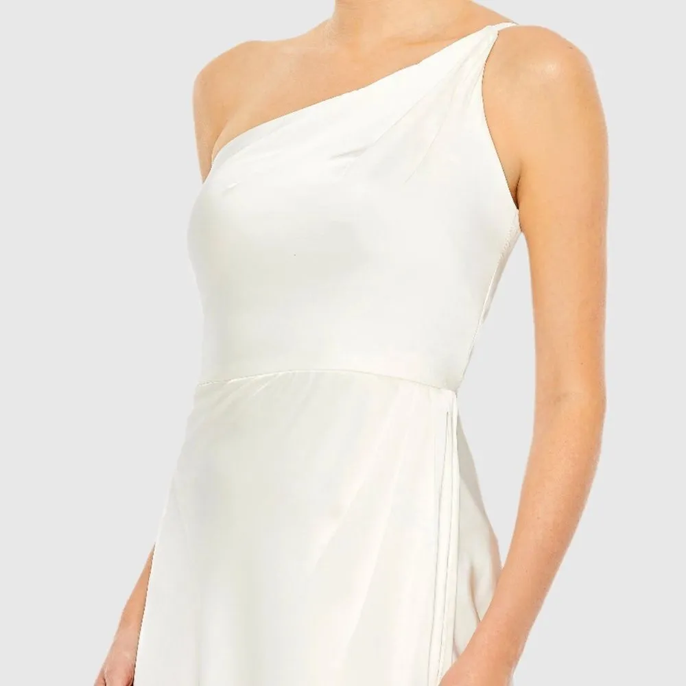 NWOT Mac Duggal One Shoulder White Satin Gown - Image 4