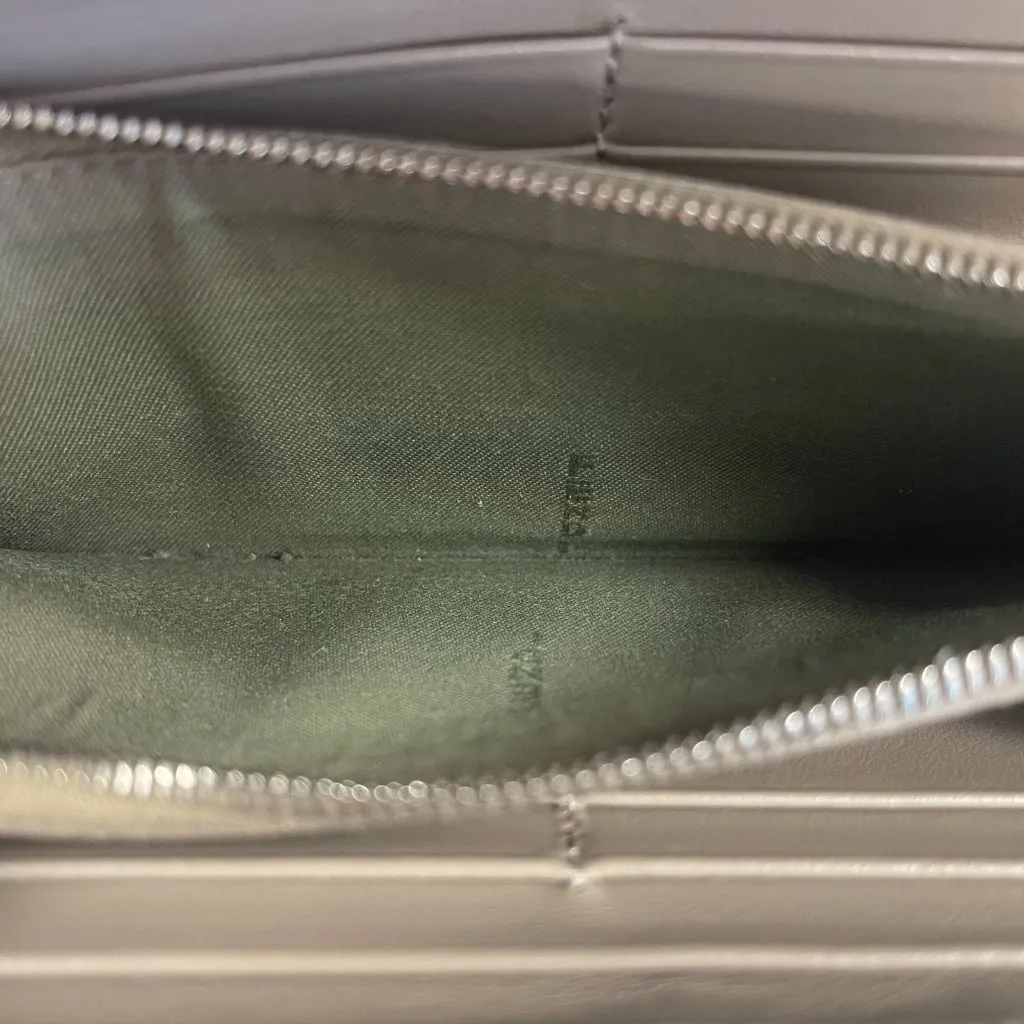 FENDI Peekaboo Leather Continental Wallet w/Turnlock - Greige - Preowned - Image 9