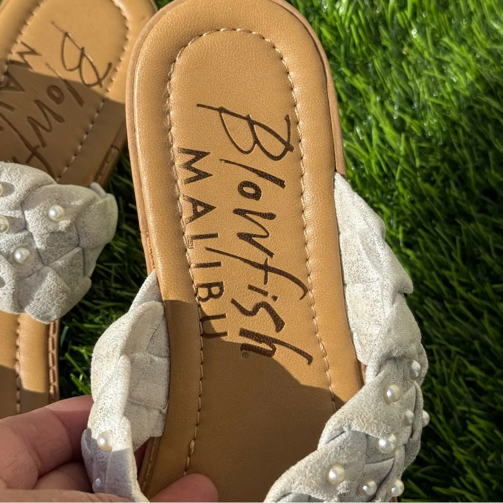 blowfish  Wisher Metallic White Beaded Sandals 9M - Image 4