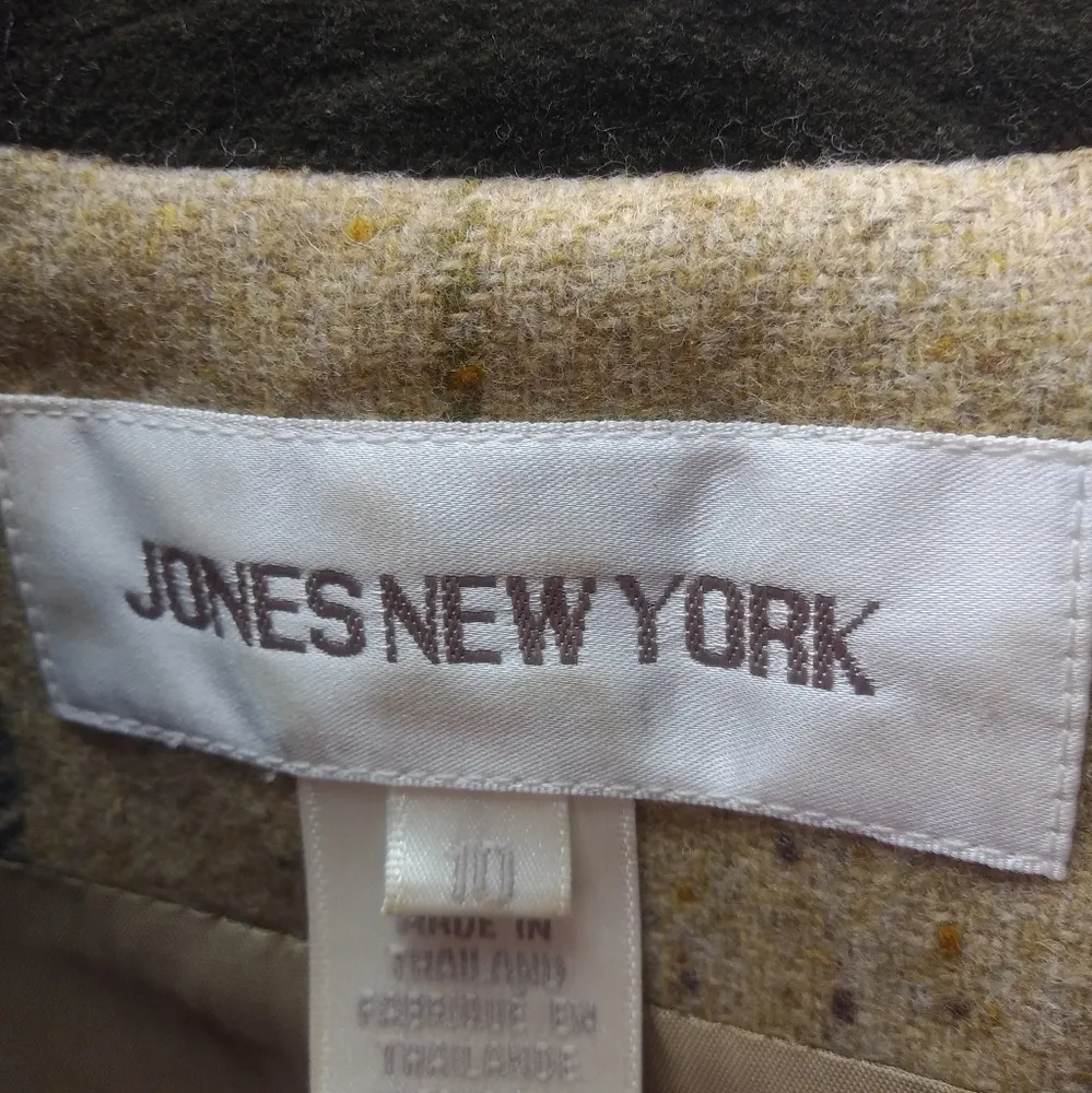 Jones NY 10 Gold Black Plaid Lambs Wool Coat Jacket - Image 3