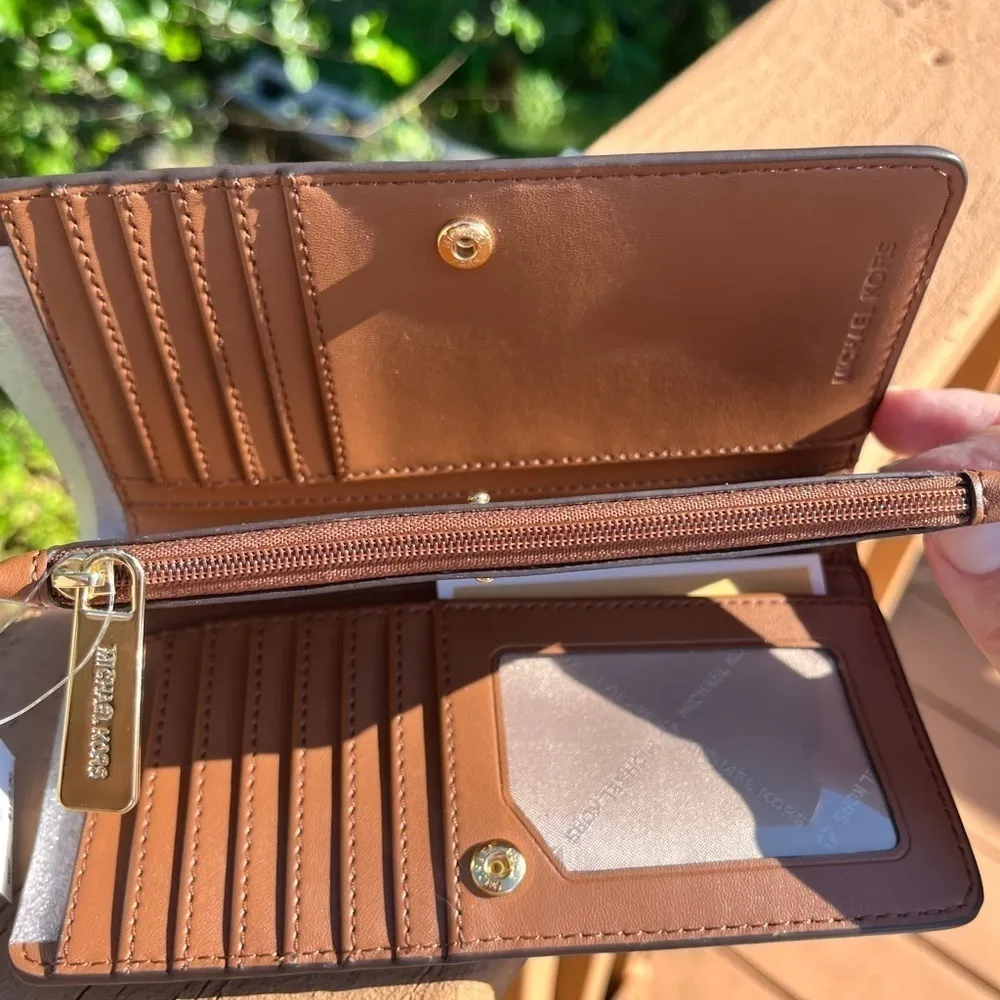 Michael Kors Jet Set Charm Large Zip Continental Wallet Signature Print NWT - Image 4