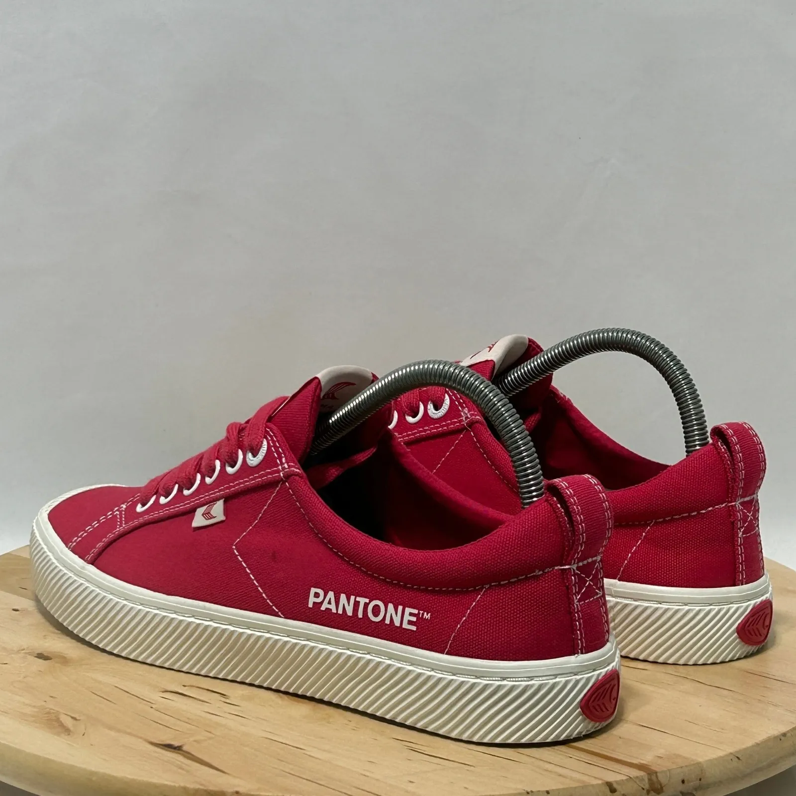 Cariuma x Pantone Oca Low Top Red Canvas Adult Unisex Sneaker - Image 9