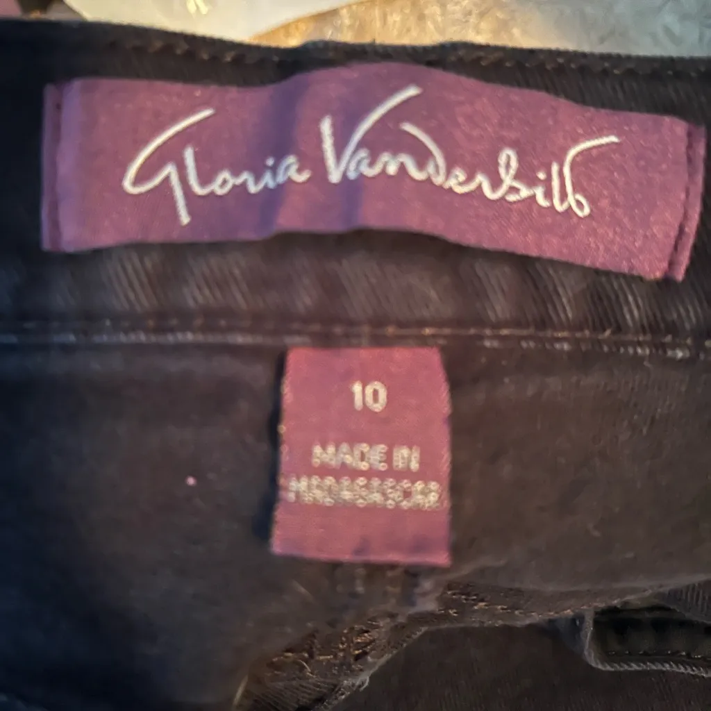 Gloria Vanderbilt Black Straight Leg Jeans - Image 4