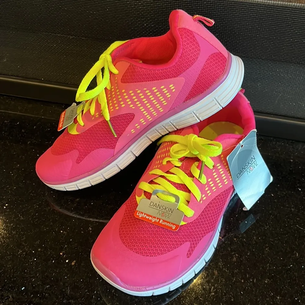 Running Shoes pink Lightweight White Sole Neon Yellow Laces Womens 5 - Image 9