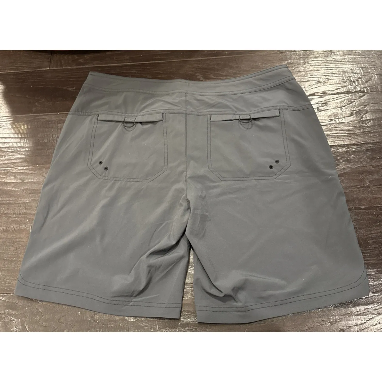 Title Nine Womens Size 14 Rogue Shorts Gray Activewear Hiking Preppy Pockets - Image 2