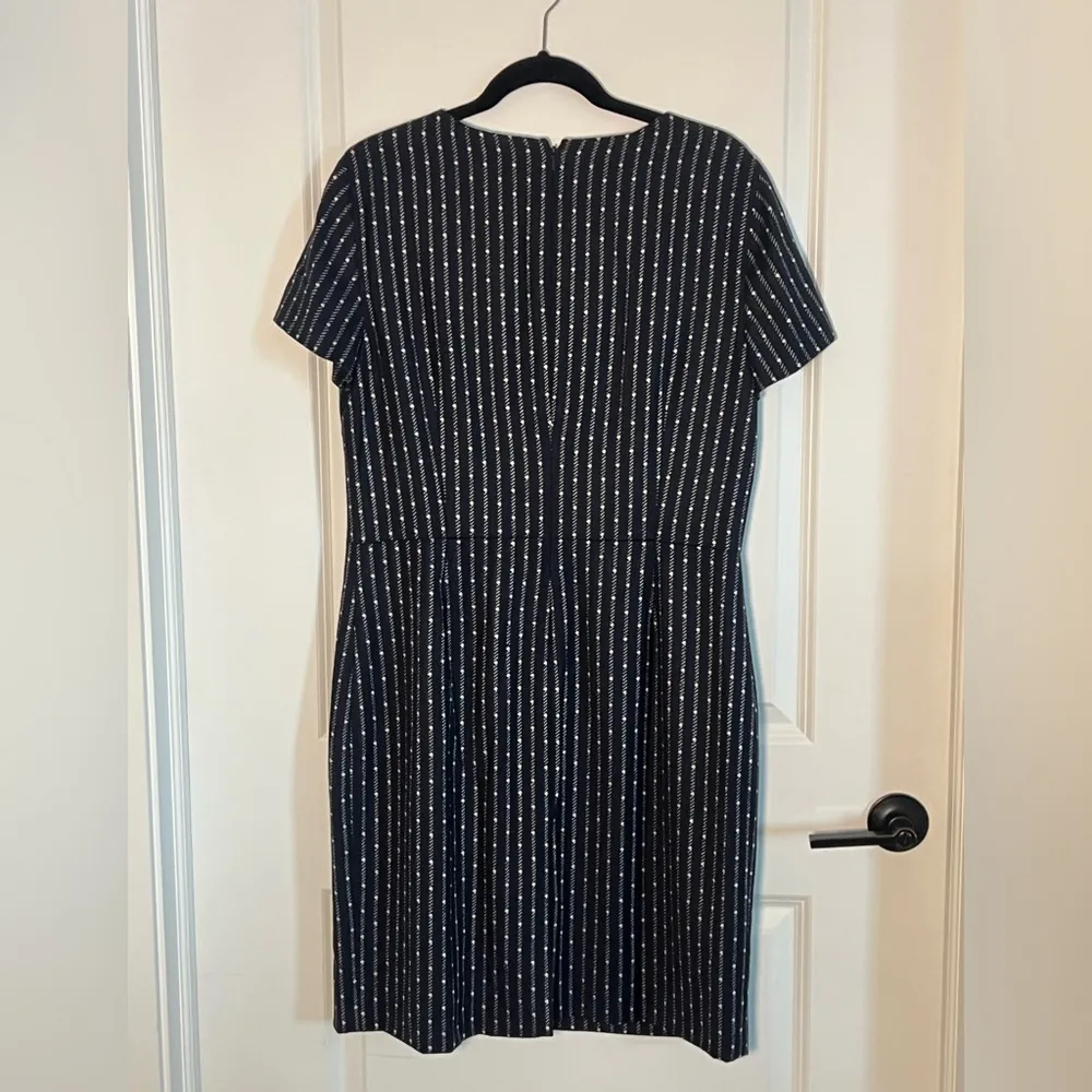 Brooks Brothers - Wool Blend Red Fleece Navy Textured Sheath Lined Dress - Image 6