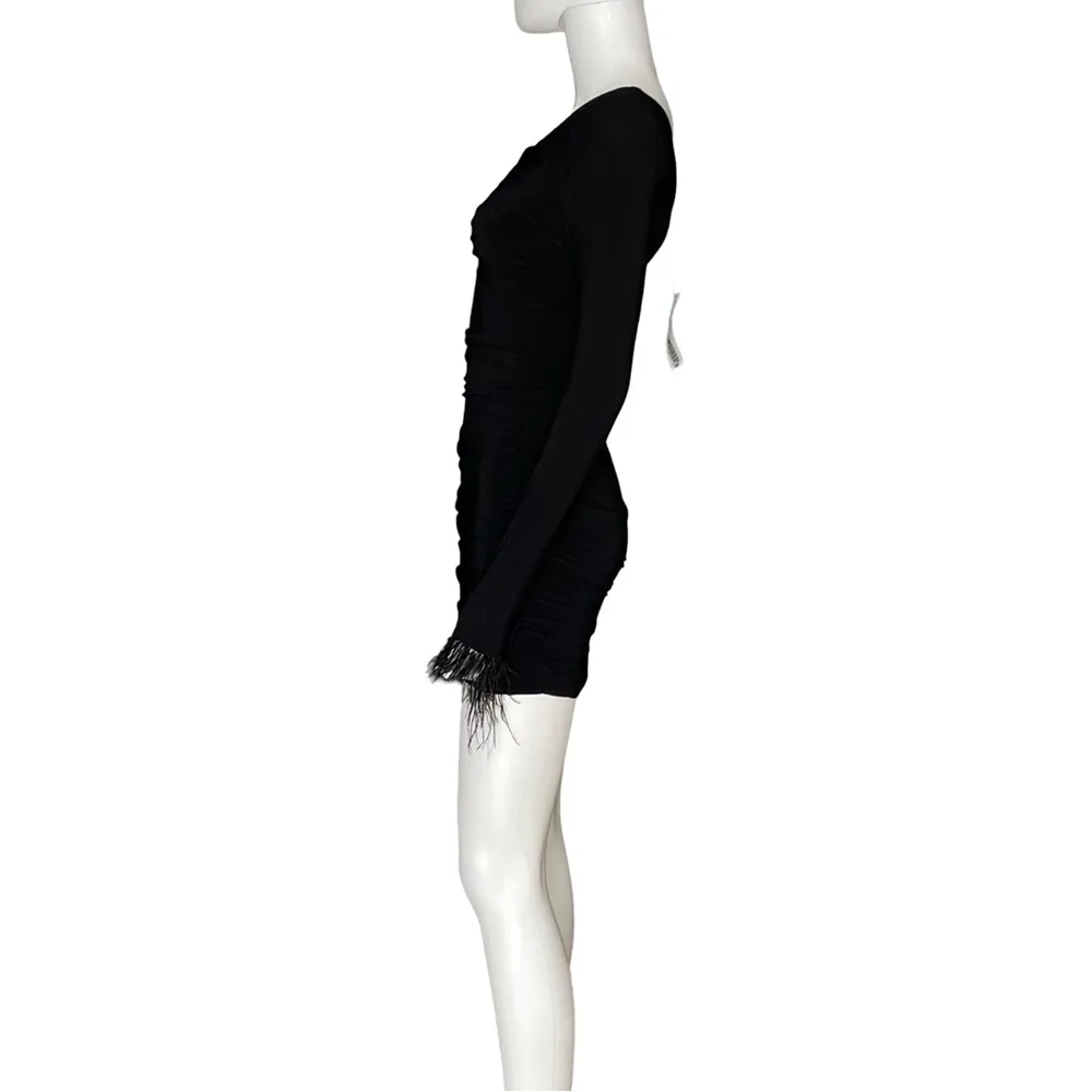 City Studios Juniors' Asymmetric One-Sleeve Feather-Trim Ruched Bodycon Dress XS - Image 4