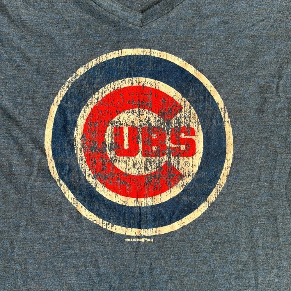 5th & Ocean Chicago Cubs Deep V-Neck Shirt - Image 5