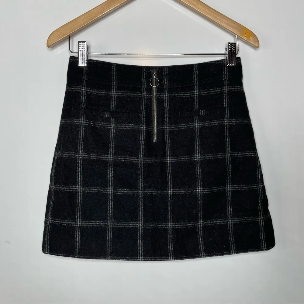Madewell Plaid Fireside Mini Skirt Size 0 - Image 2