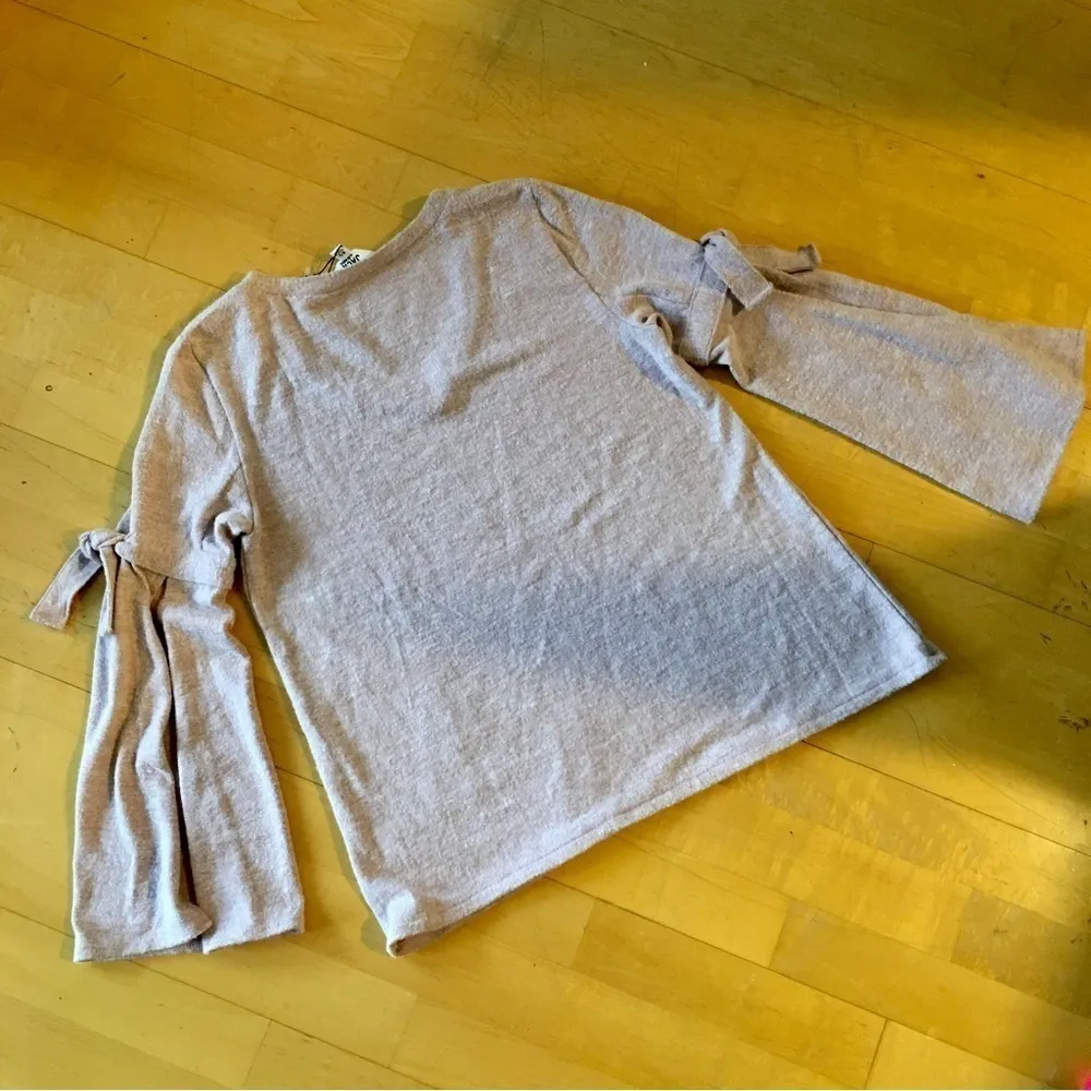 JACK BB Dakota Knit Sweater, Bell Sleeves, Pink, Size XS - Image 2