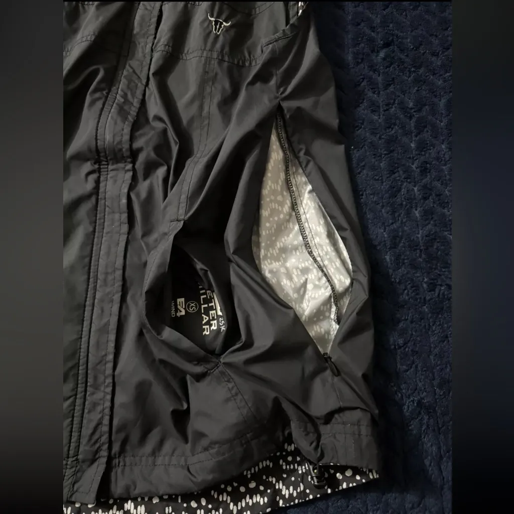 Peter Millar Mens E4 Wind‎ Reversible Full Zip Vest Black White Size Xsmall - Image 7