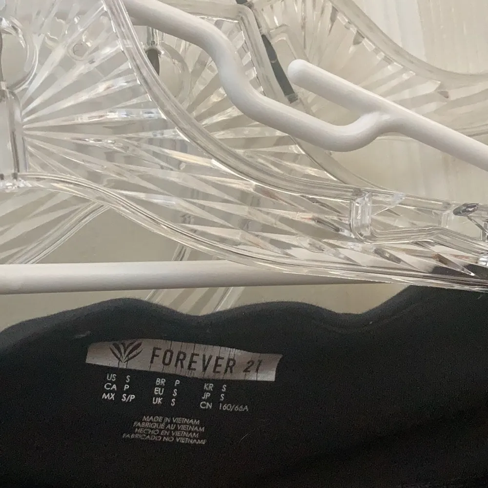 FINAL MARKDOWN Classic Forever 21 leggings small - Image 3