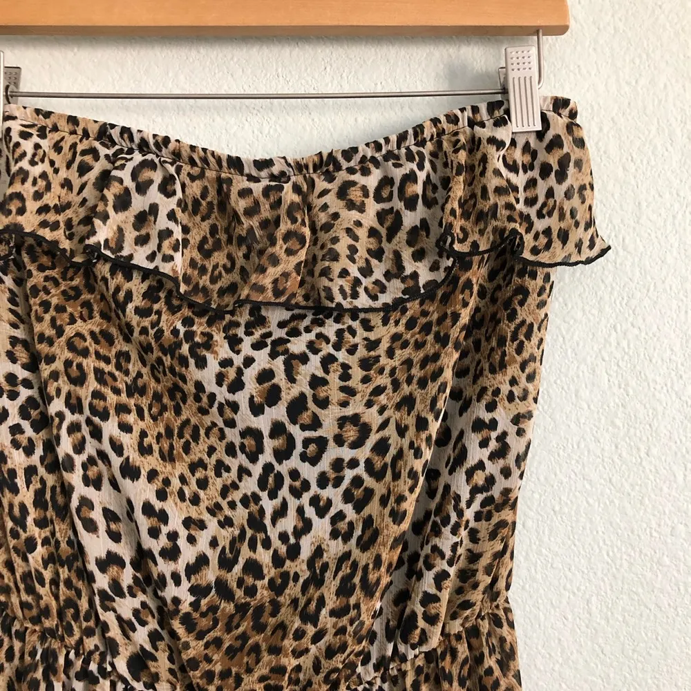 L8ter Leopard Print Strapless Maxi Dress. Size Medium - Image 2