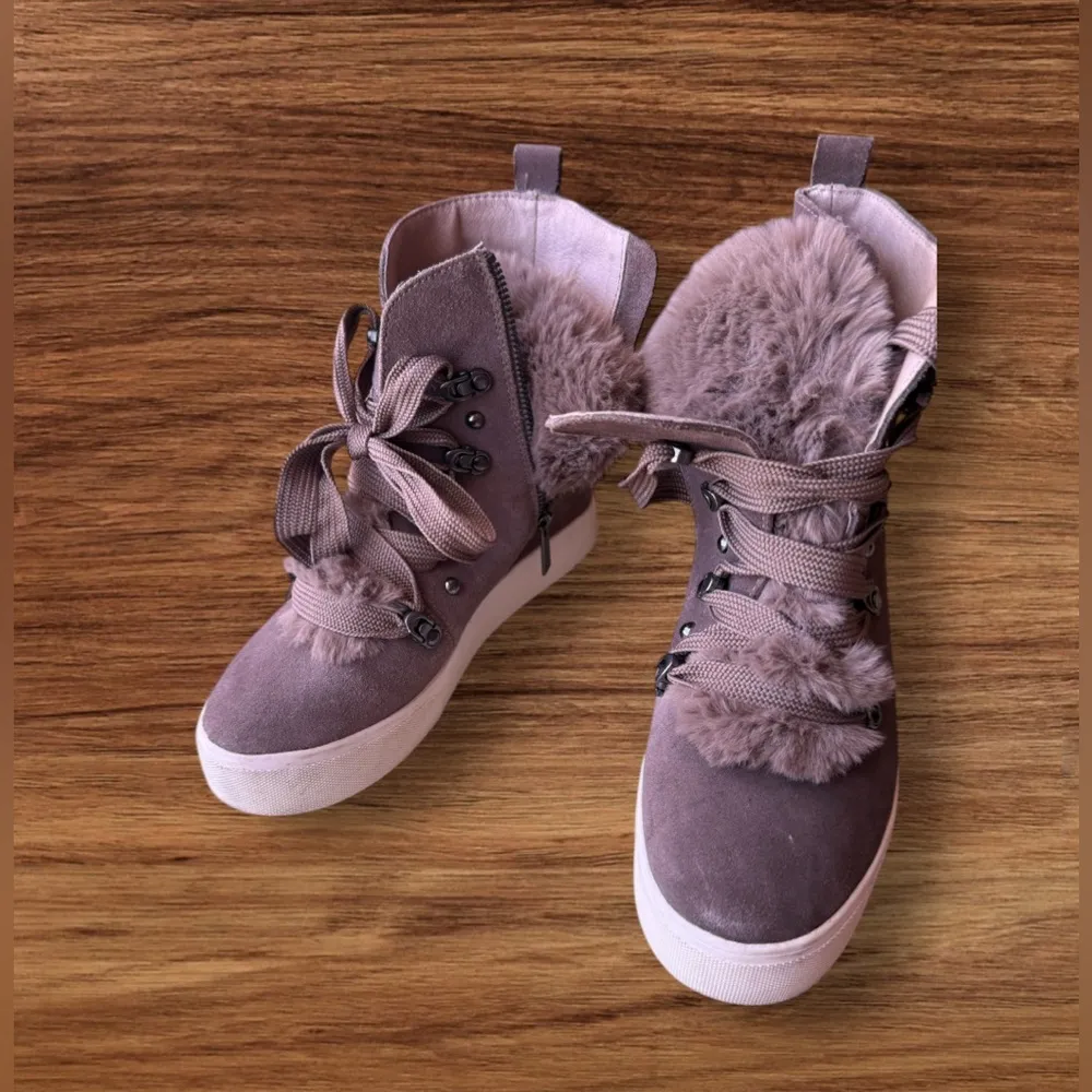 J/Slides NYC Whitney Taupe and Faux Fur Wedge Bootie Womens Size 9M sneakers Brown - Image 2