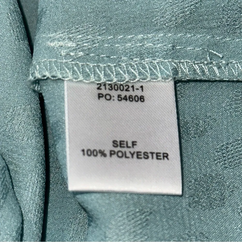 Current Air Women’s Size M Light Blue Square Jacquard V-Neck Top Blouse - Image 5