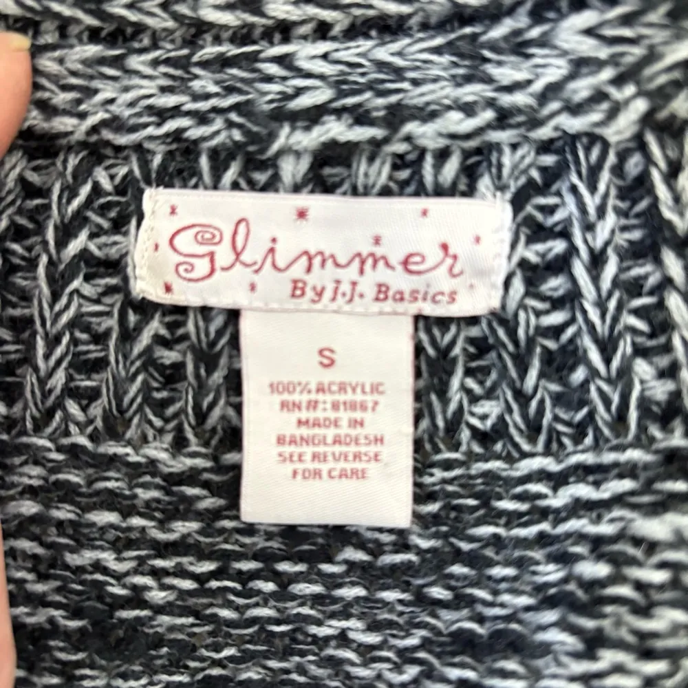 Cozy Black and Gray Turtleneck Sweater - Image 16