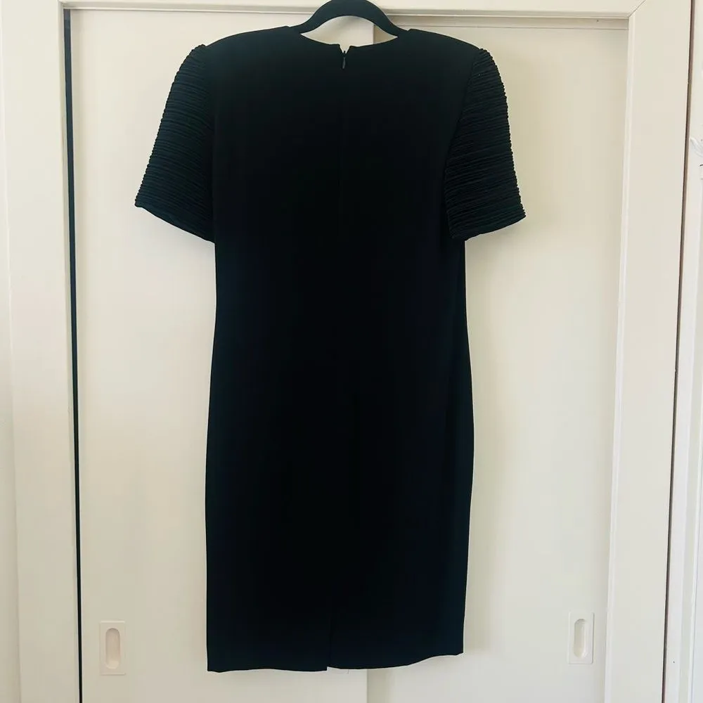 Vintage Carolina Herrera Black Cocktail Short Sleeved Sheath Dress Size 6 VTG - Image 2