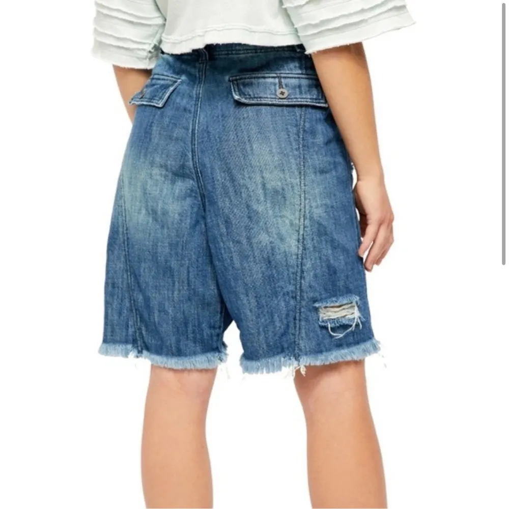 Free People she’s a legend shorts - NWT - Image 3