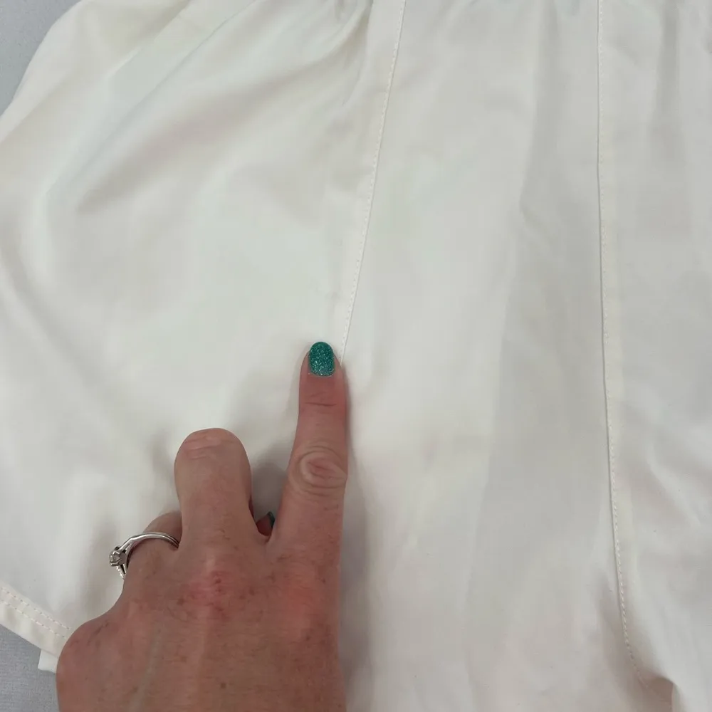 Nike Women's One Dri-FIT High-Waisted 3" 2-in-1 Shorts XS - Image 8