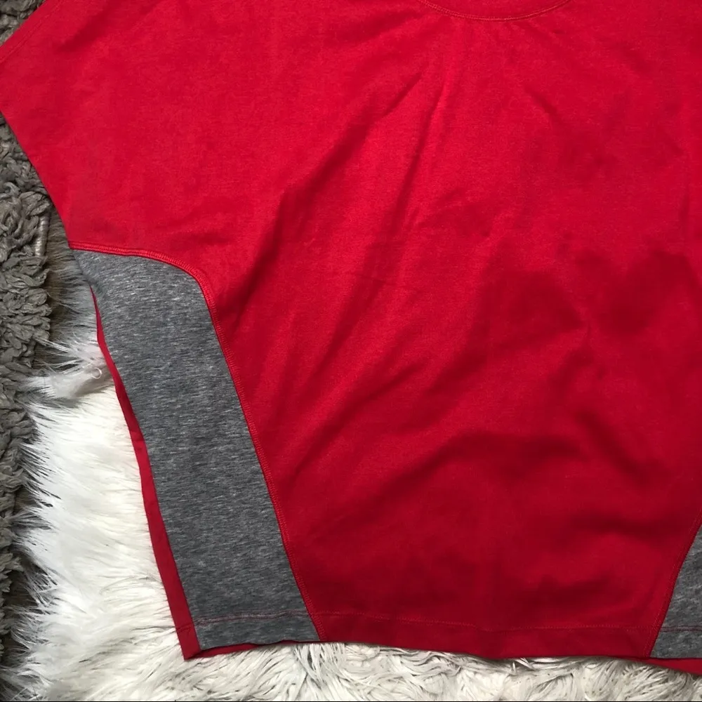 Nike dri-fit pink gray t-shirt size large - Image 2