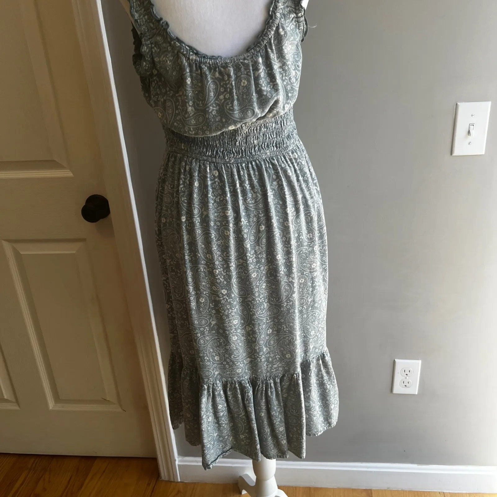 Light Blue Paisley Midi Dress Smocked Bodice Sleeveless Casual Summer Dress‎ - Image 7