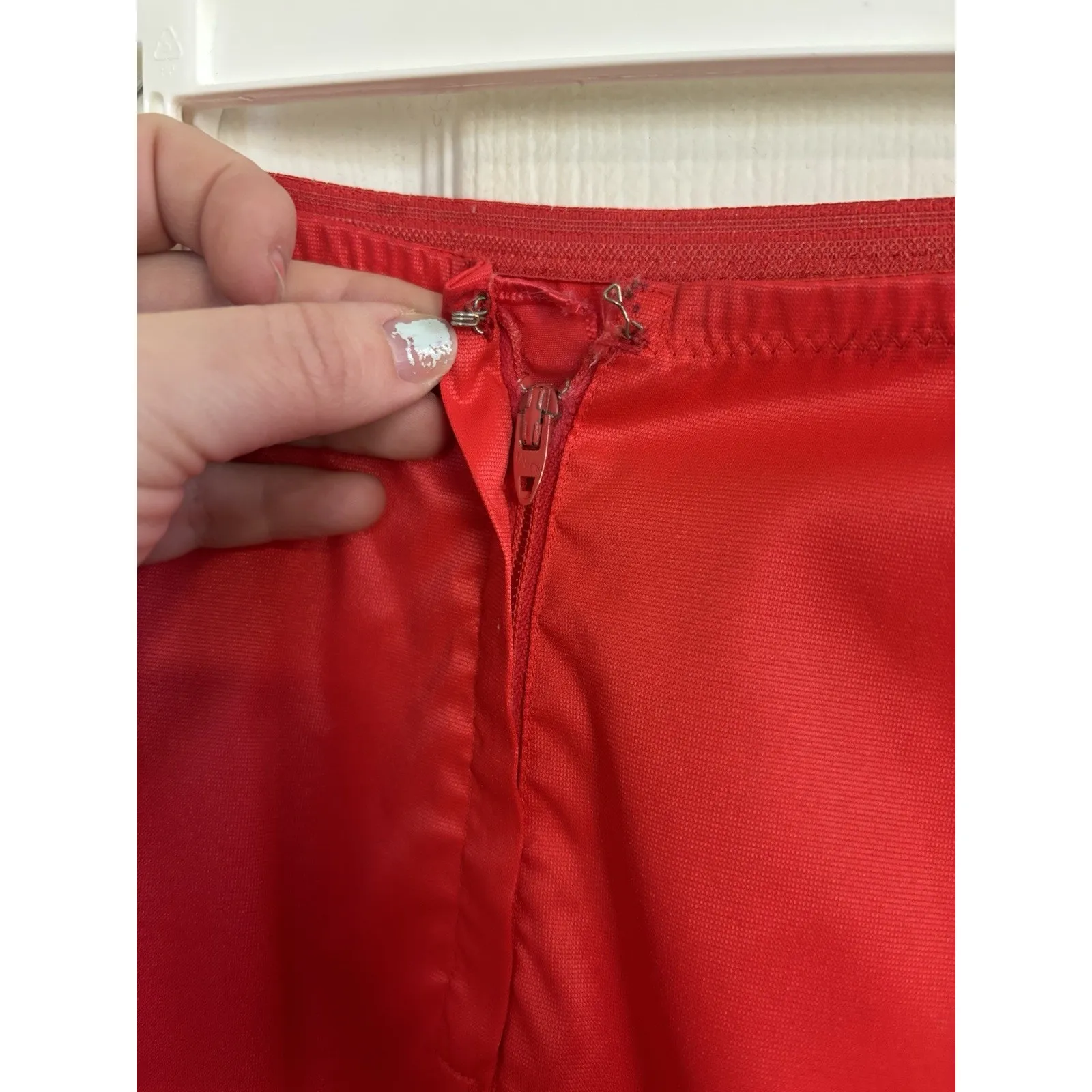 Vtg 70s Red Nylon Slip Skirt Size XS Talon Zipper Made in USA Valentine’s Retro - Image 7