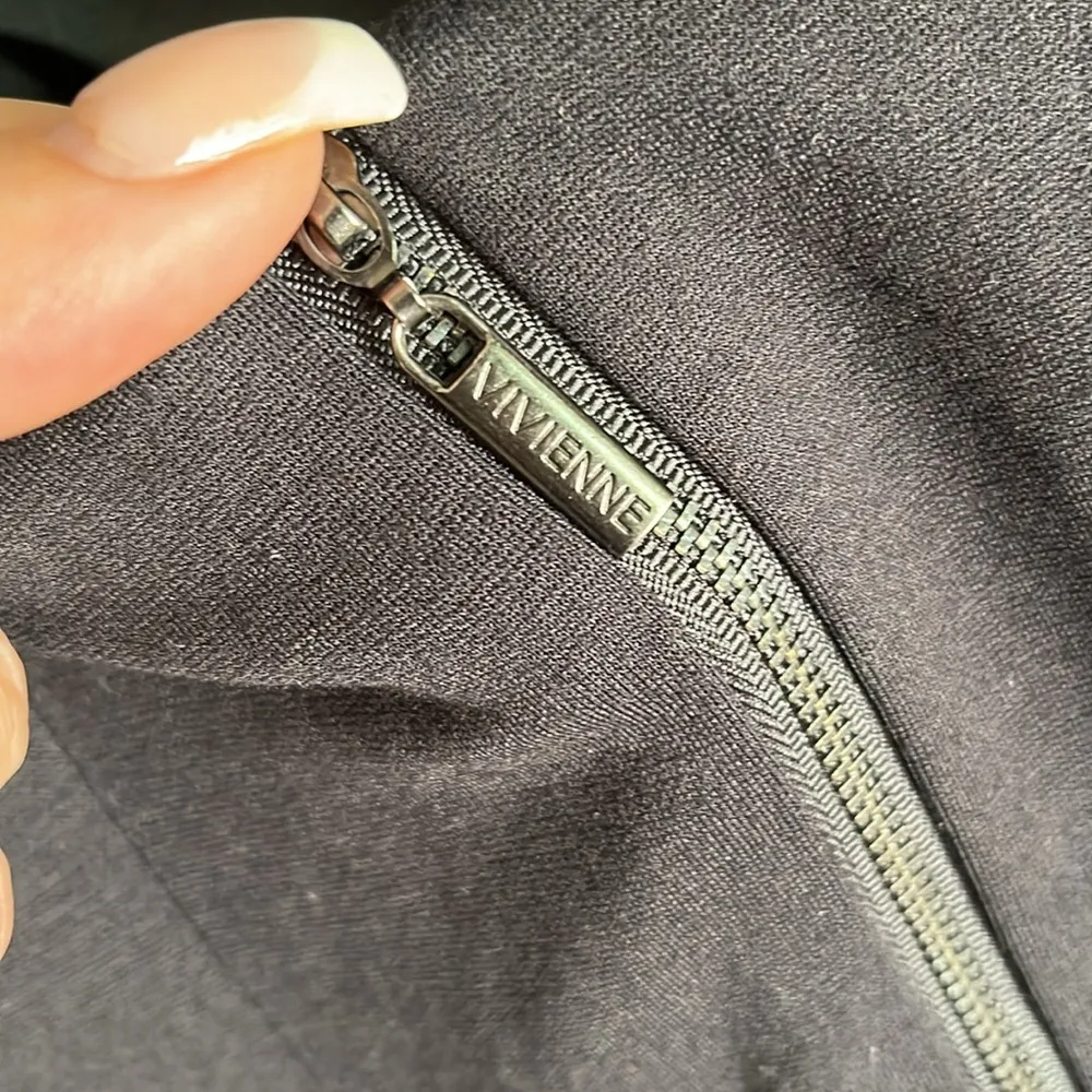 Carmen Marc Valvo black dress - Image 2