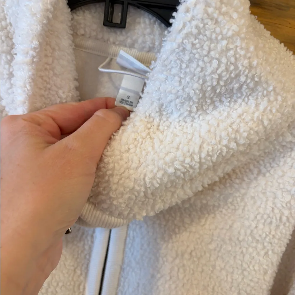 All in Motion White Zip Up Jacket size Small - Image 4