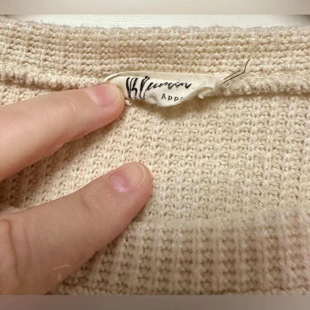 Blumin Apparel Crewneck Sweater. Size: Medium. Woman's (40) - Image 2