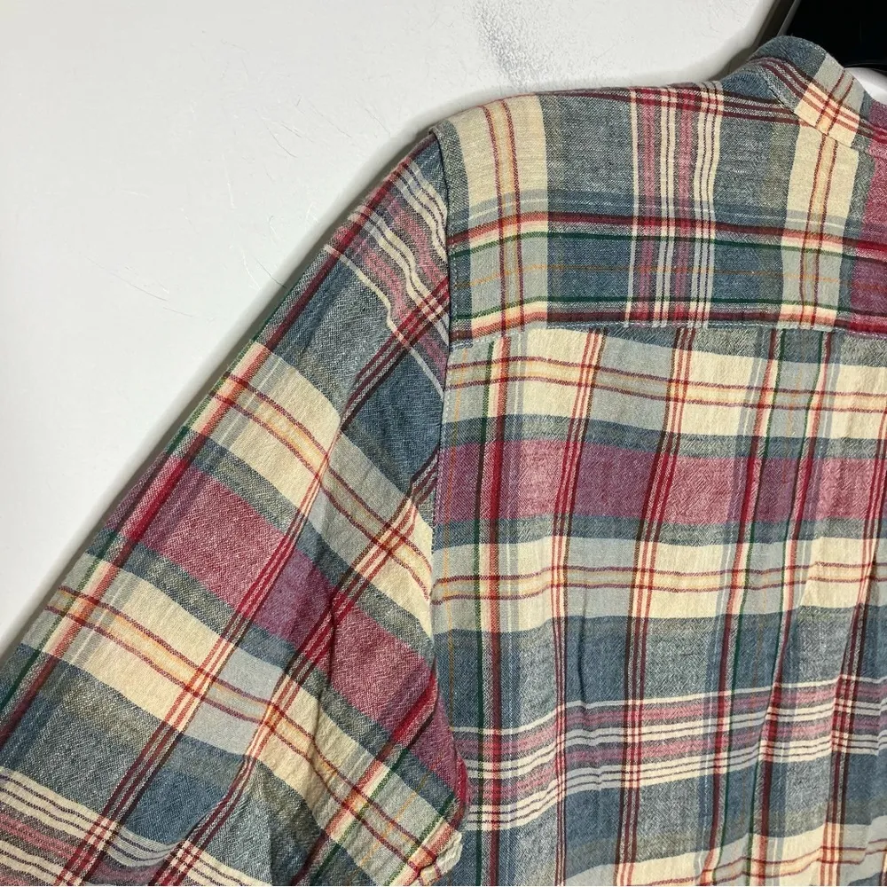 CHAPS  plaid linen & cotton blend button‎ down shirt size medium - Image 7
