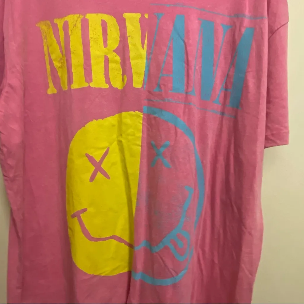 Nirvana Womens Pink Band Tee T Shirt L Large 50” Smiley Face 1993 Tour Back NWT - Image 2