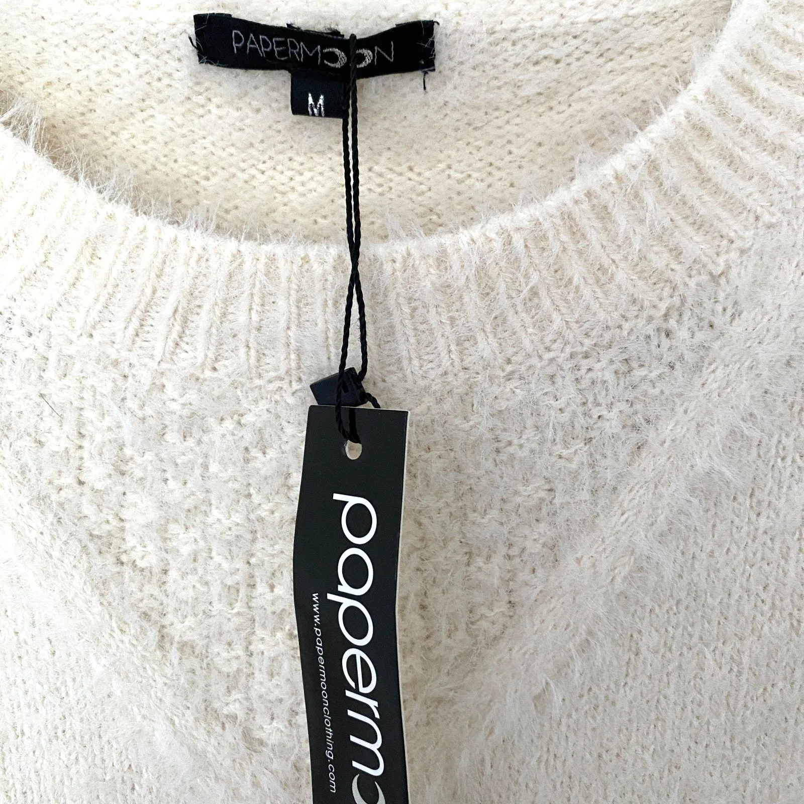 NWT Papermoon Cream Fuzzy Diamond Cable Stitch Crewneck Sweater Nylon Sz M - Image 5