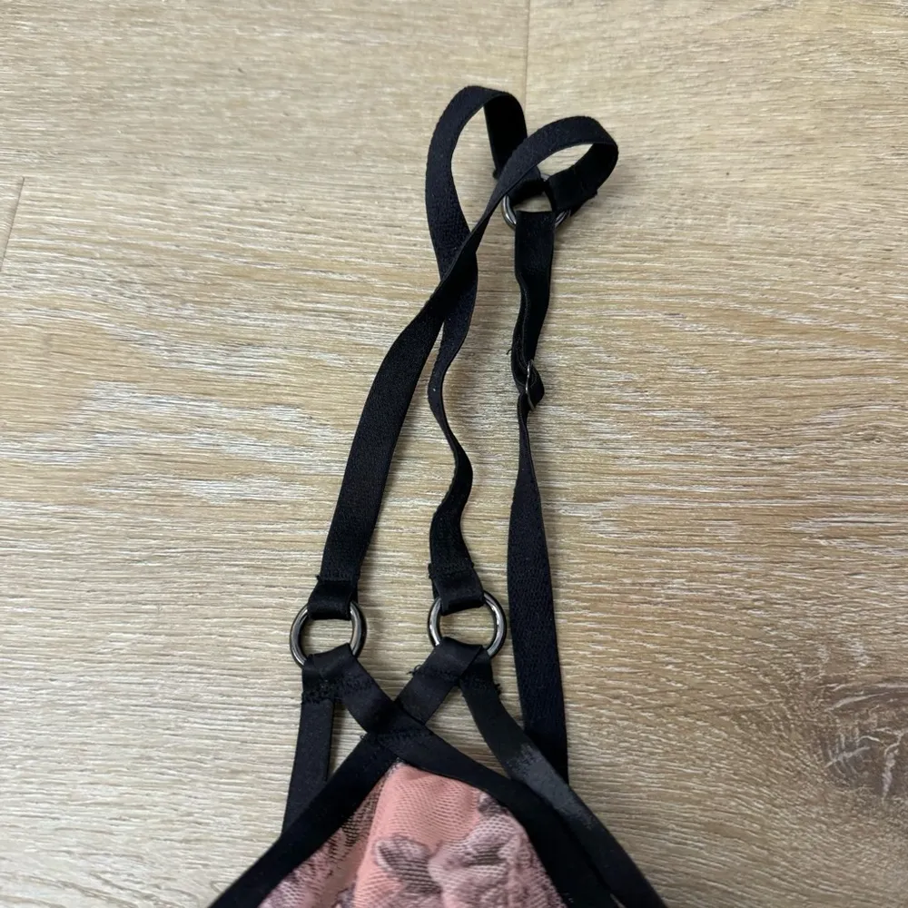 Victoria’s Secret Ringmaster Strappy Very Sexy Pink Peaceful Rose Bra - Image 5