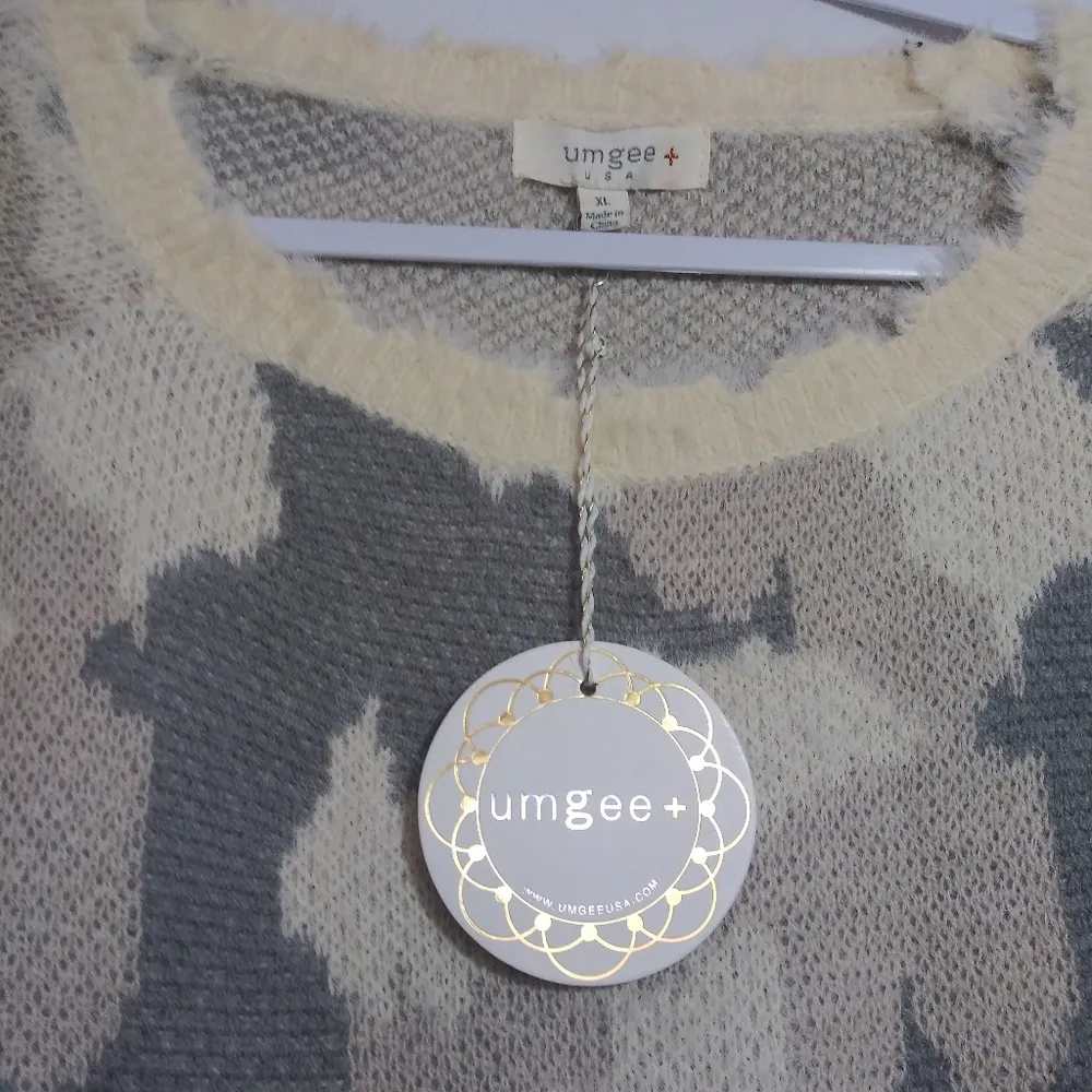 Umgee Pullover Camouflage Camo Gray Cream Soft Fuzzy Sweater Size XL NWT - Image 9