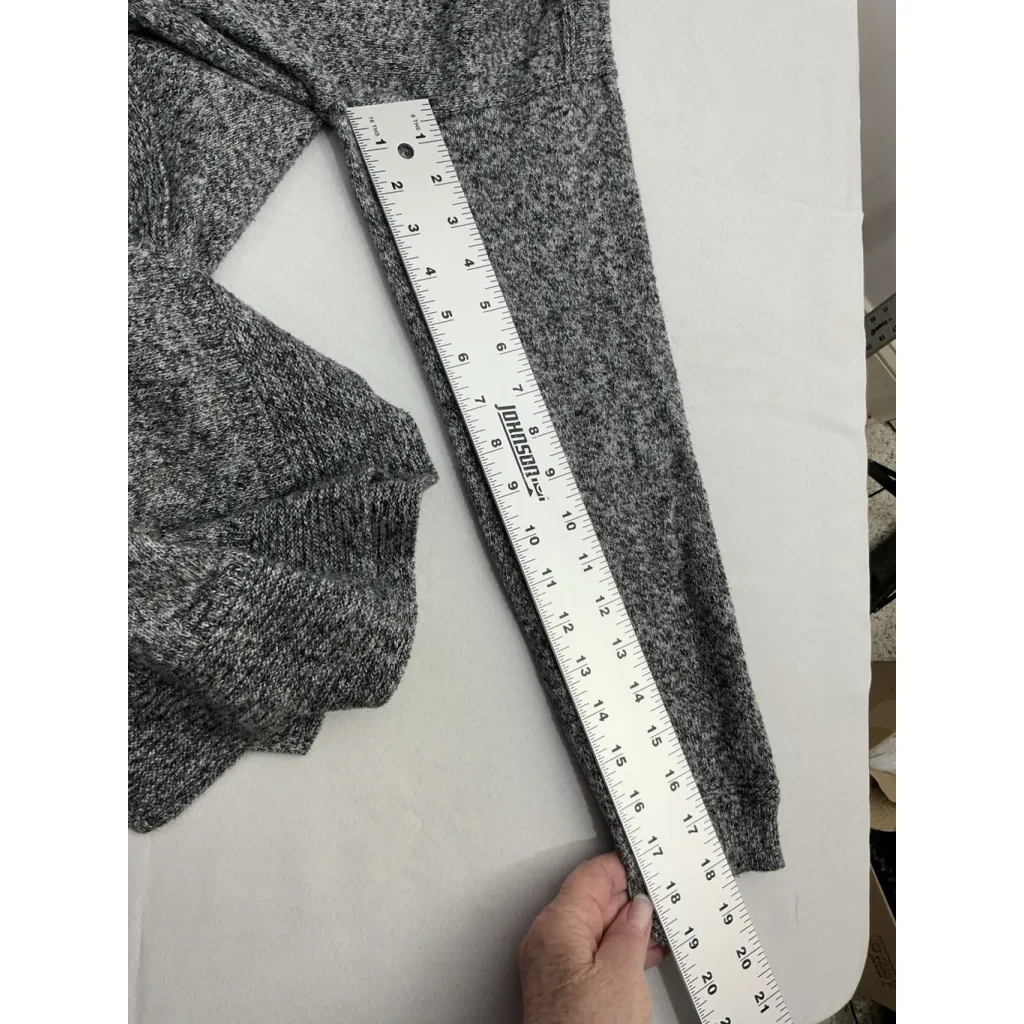 Womans Old Navy Pullover Sweater XL Gray Black Wide Neck Long Sleeve - Image 8