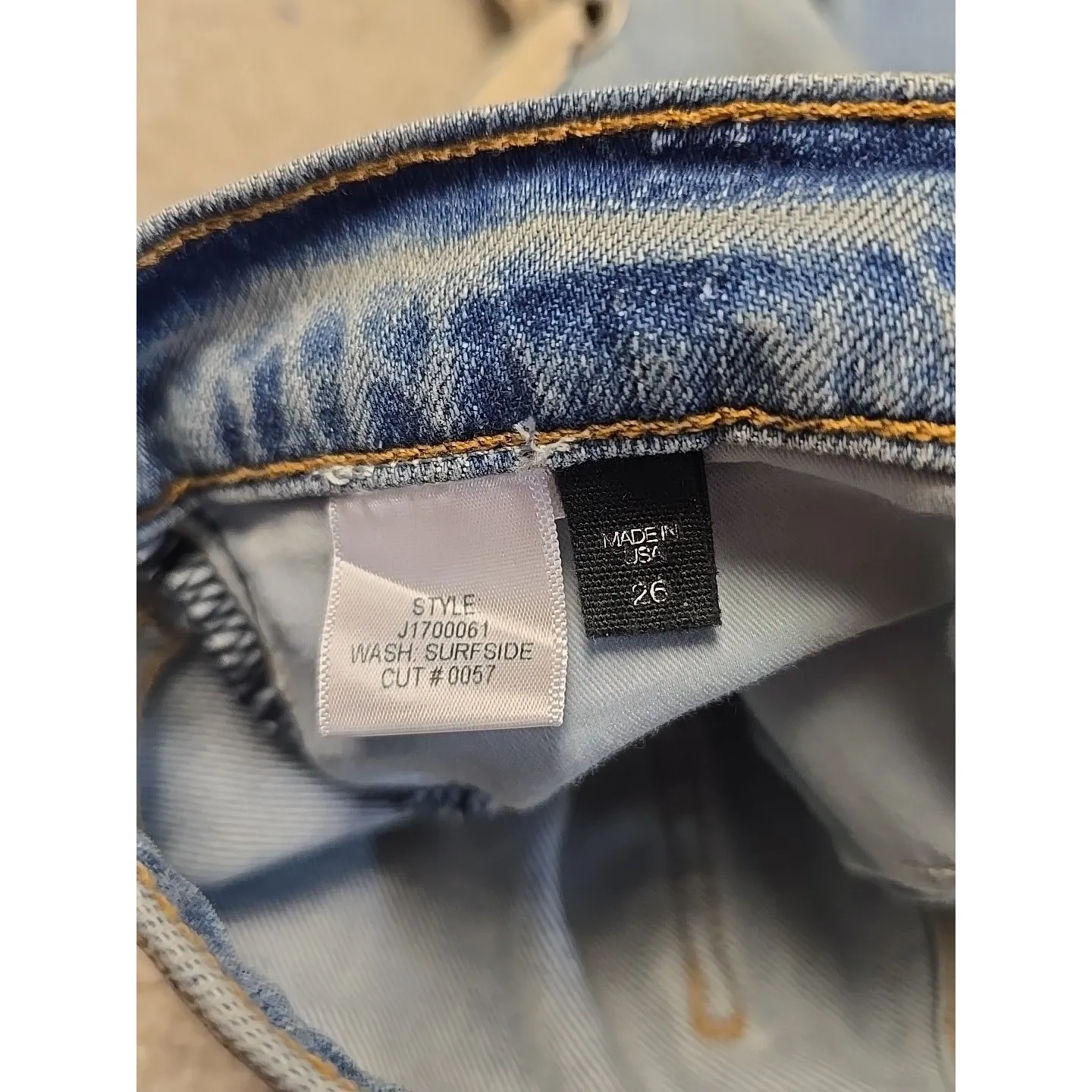 Veronica Beard Ines 10.75" Girlfriend Jean in Surfside High-Rise Cropped Size 26 - Image 8