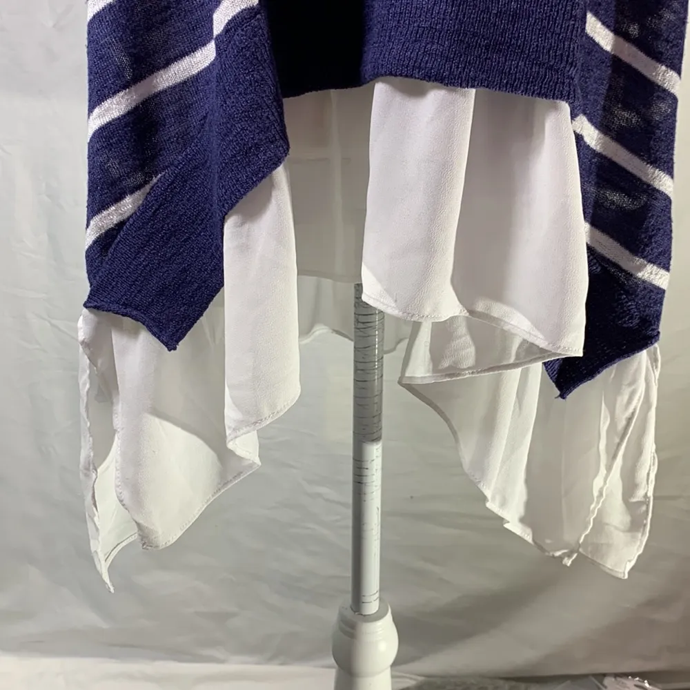 COPY - Torrid Blue and White Striped Shark bite Pullover Sweater Size 2 (2X) - Image 3