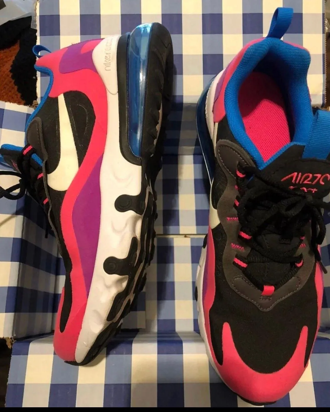 Nike Air Max 270 React Hyper Pink - Image 2