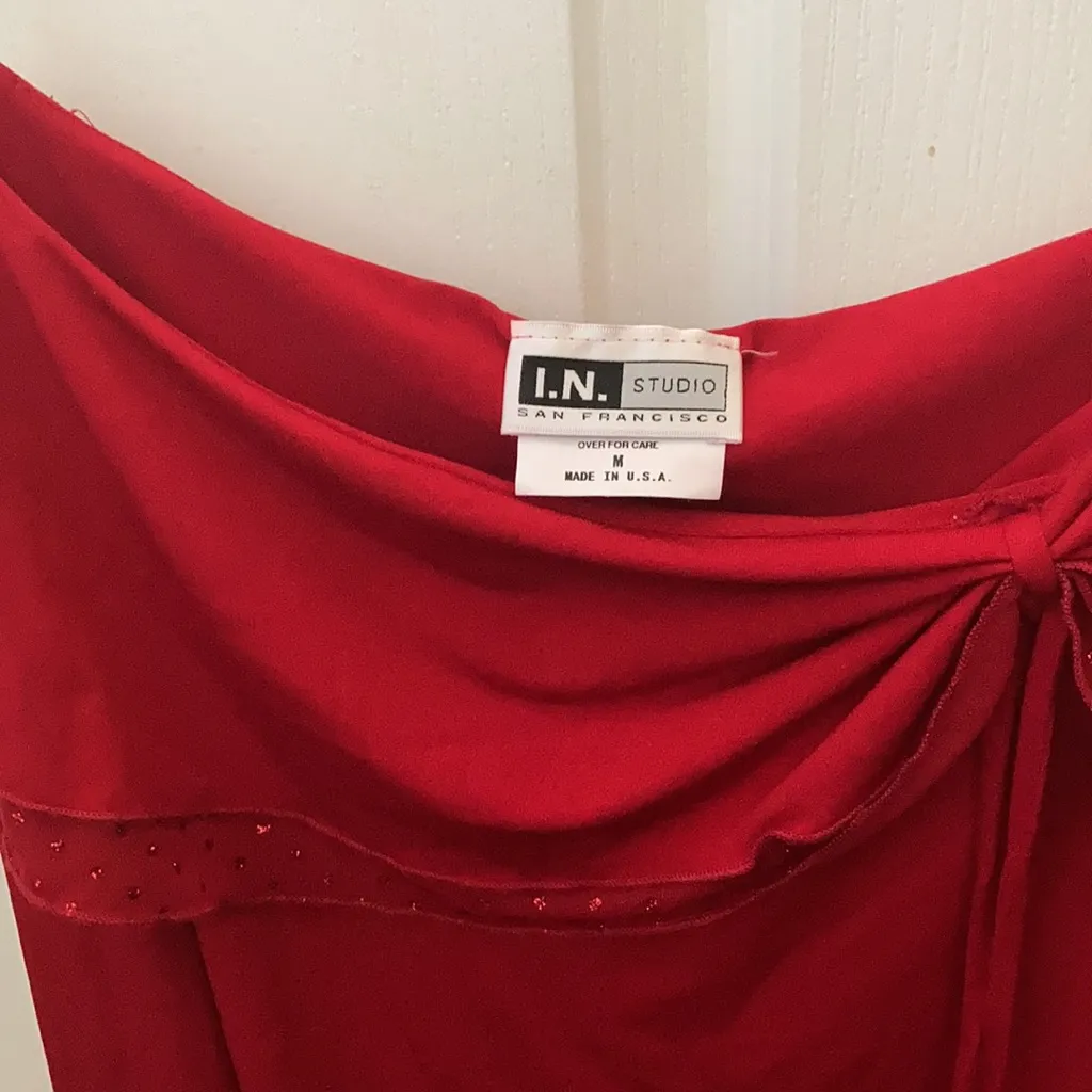 I.N. San Francisco FINAL MARKDOWN  off the shoulder top medium - Image 2